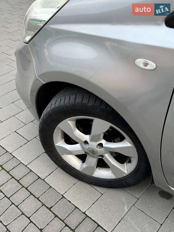 Хэтчбек Nissan Note 2010 в Хмельницком фото 14 Хэтчбек Nissan Note 2010 в Хмельницком