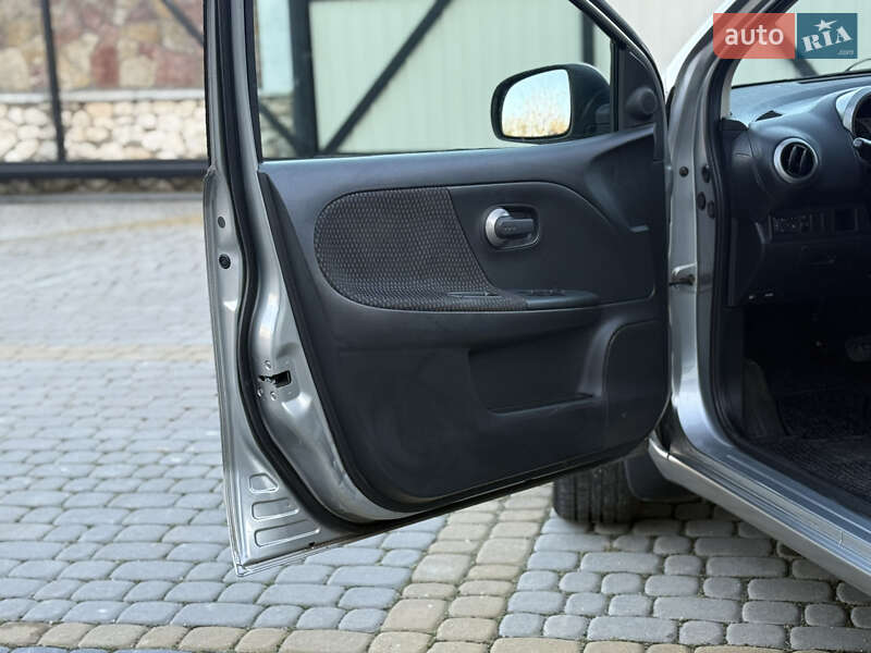 Хэтчбек Nissan Note 2007 в Тернополе фото 14 Хэтчбек Nissan Note 2007 в Тернополе