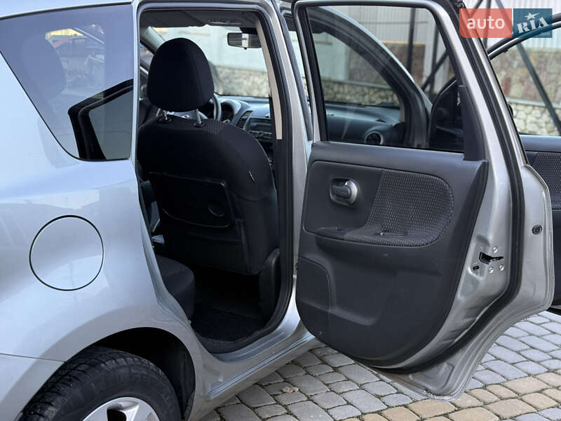 Хэтчбек Nissan Note 2007 в Тернополе фото 25 Хэтчбек Nissan Note 2007 в Тернополе