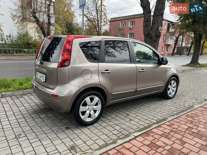 Хэтчбек Nissan Note 2007 в Могилев-Подольске