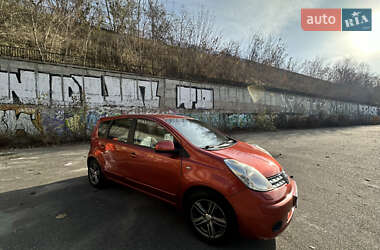 Хэтчбек Nissan Note 2007 в Киеве