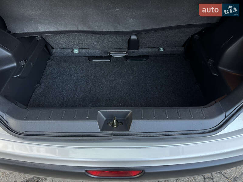 Хэтчбек Nissan Note 2007 в Умани