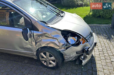 Хэтчбек Nissan Note 2009 в Деражне