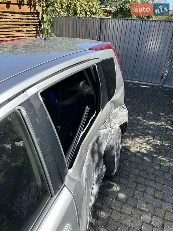 Хэтчбек Nissan Note 2009 в Деражне фото 14 Хэтчбек Nissan Note 2009 в Деражне