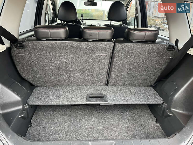 Хэтчбек Nissan Note 2011 в Львове