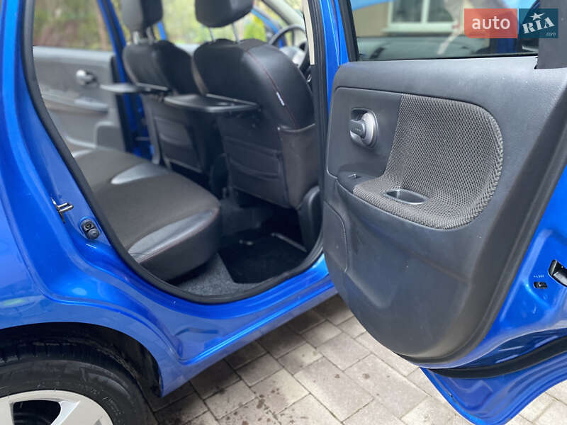 Хэтчбек Nissan Note 2007 в Виннице фото 30 Хэтчбек Nissan Note 2007 в Виннице