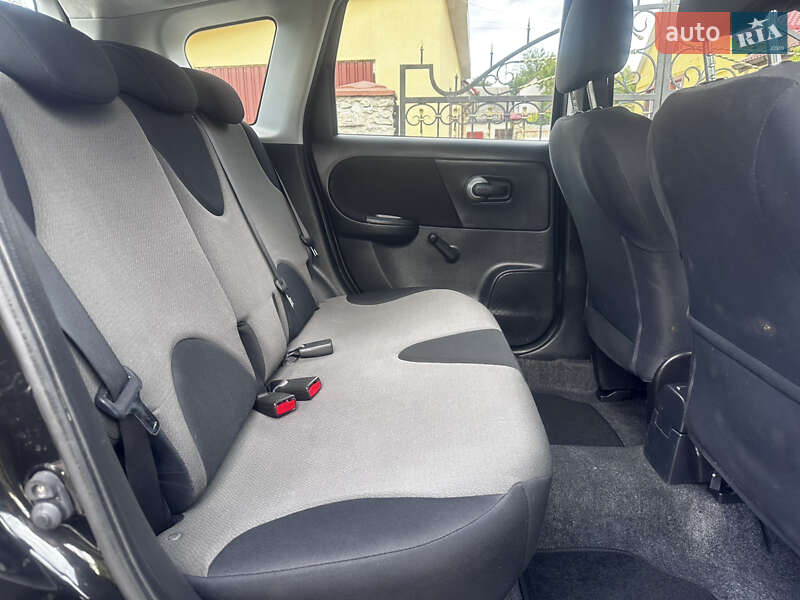 Хетчбек Nissan Note 2009 в Дубні