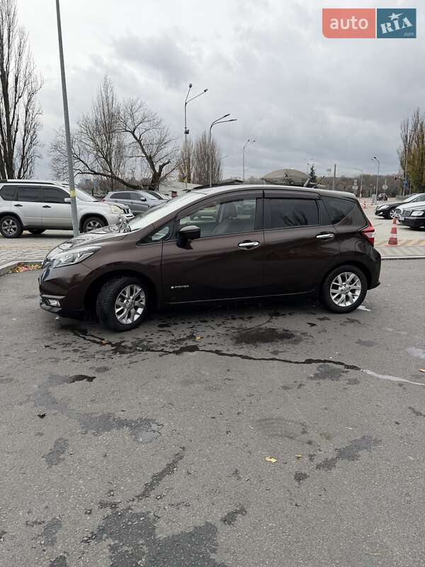 Хэтчбек Nissan Note 2017 в Киеве