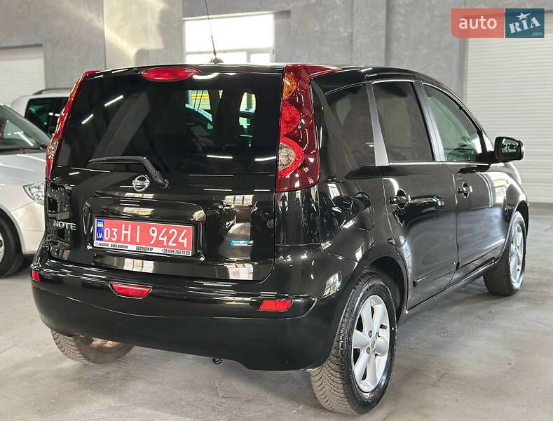 Хэтчбек Nissan Note 2010 в Каменском