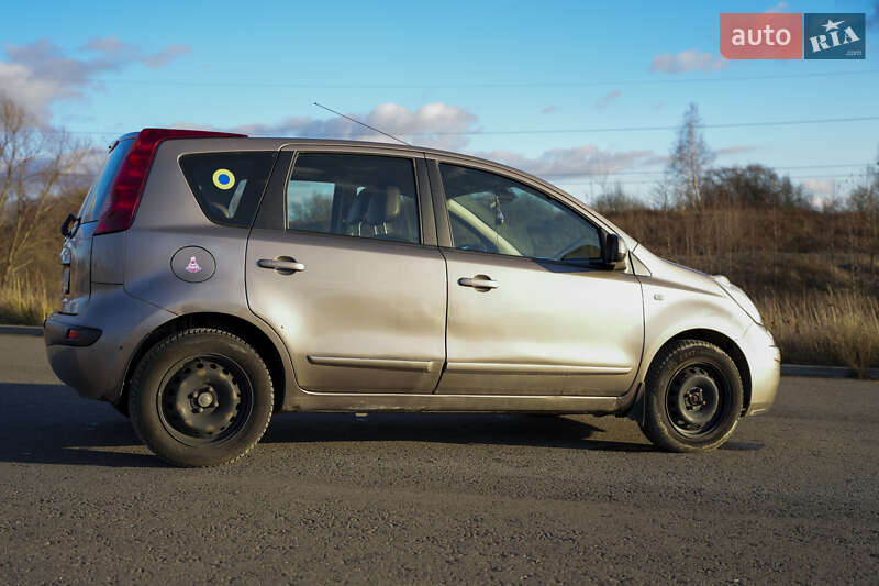 Хэтчбек Nissan Note 2007 в Дрогобыче