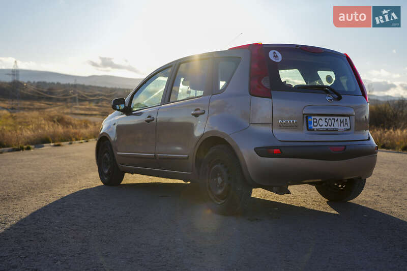 Хэтчбек Nissan Note 2007 в Дрогобыче