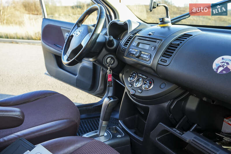 Хэтчбек Nissan Note 2007 в Дрогобыче
