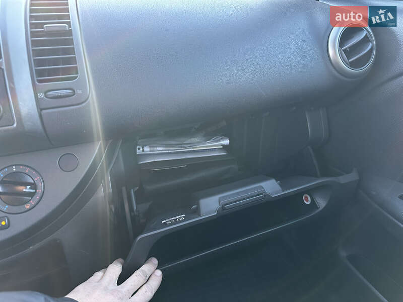 Хэтчбек Nissan Note 2007 в Ирпене