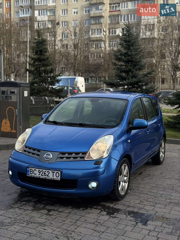 Хэтчбек Nissan Note 2007 в Львове