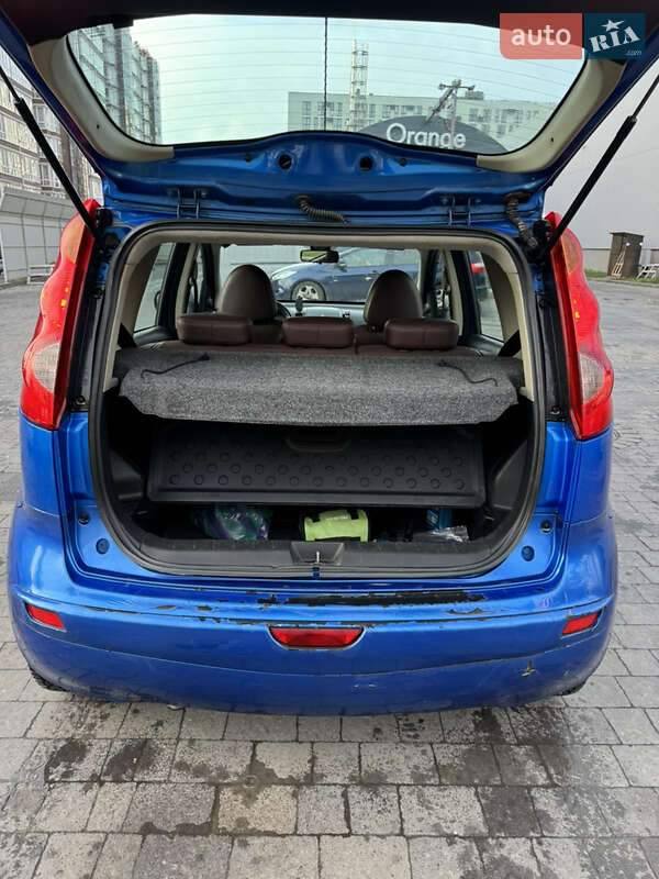 Хэтчбек Nissan Note 2007 в Львове