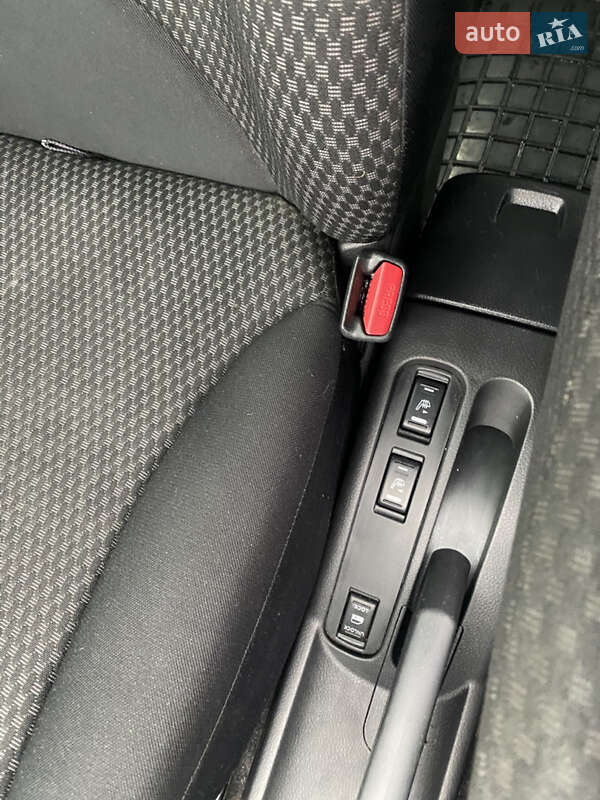 Хэтчбек Nissan Note 2006 в Чернигове фото 13 Хэтчбек Nissan Note 2006 в Чернигове