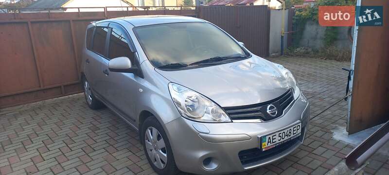 Хэтчбек Nissan Note 2011 в Днепре