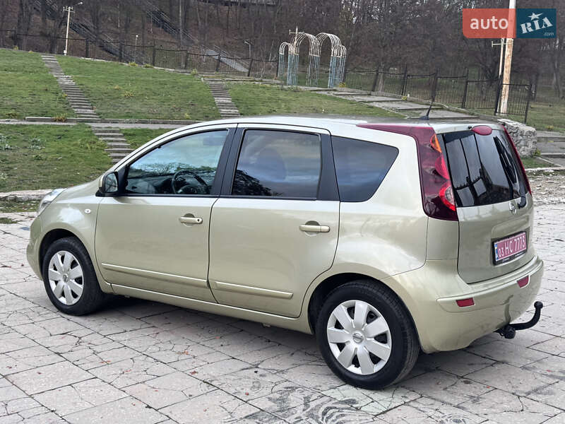 Хэтчбек Nissan Note 2009 в Полтаве