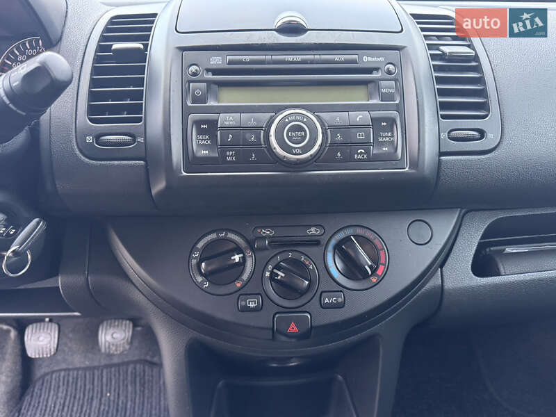 Хэтчбек Nissan Note 2009 в Полтаве