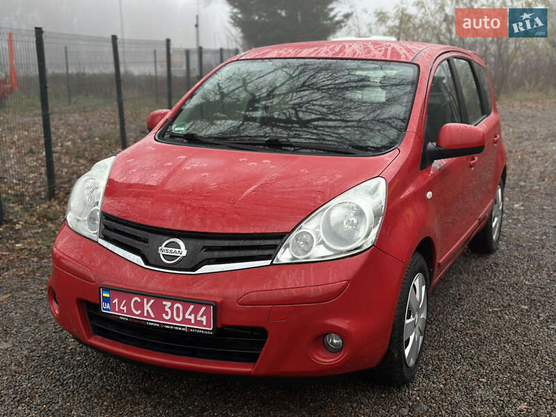 Хэтчбек Nissan Note 2010 в Виннице
