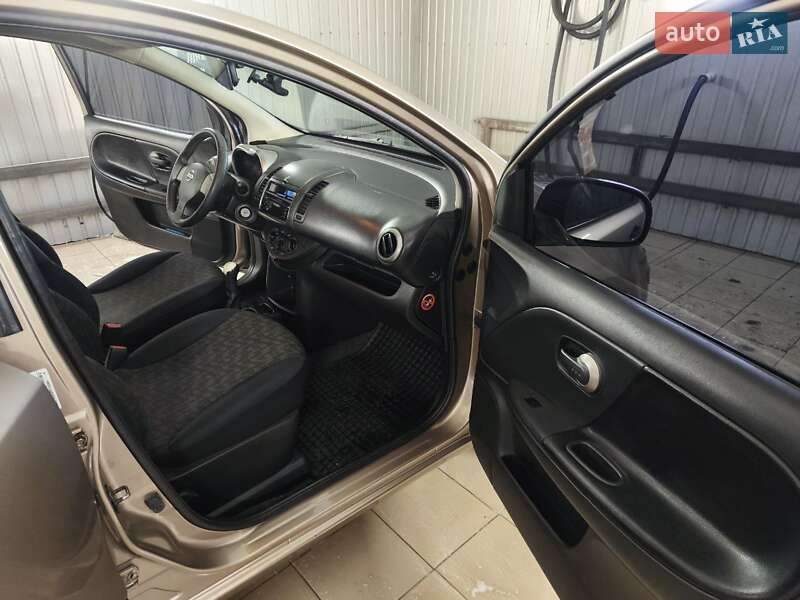 Хетчбек Nissan Note 2008 в Нетішині