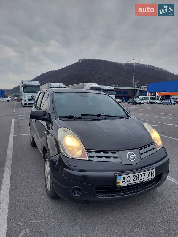 Хетчбек Nissan Note 2008 в Мукачевому