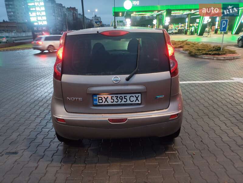 Хетчбек Nissan Note 2009 в Хмельницькому