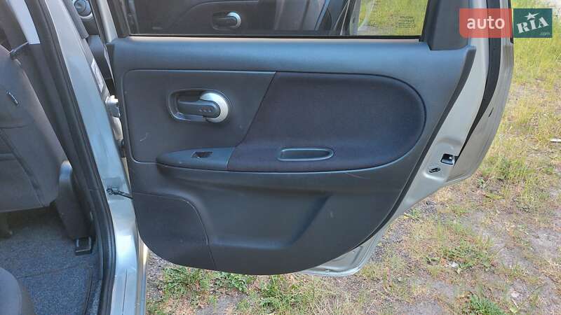 Хетчбек Nissan Note 2010 в Луцьку фото 32 Хетчбек Nissan Note 2010 в Луцьку