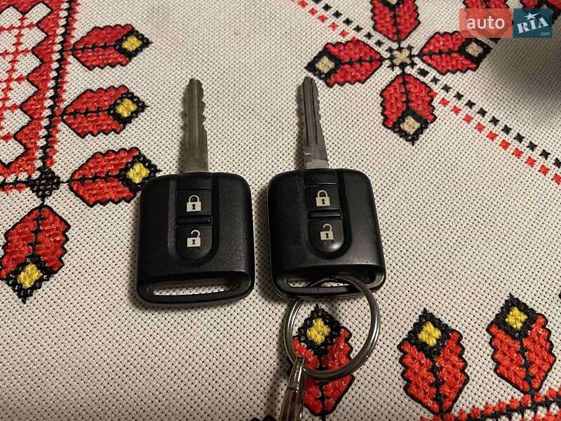 Хетчбек Nissan Note 2010 в Житомирі фото 5 Хетчбек Nissan Note 2010 в Житомирі