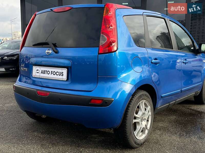 Хэтчбек Nissan Note 2006 в Киеве