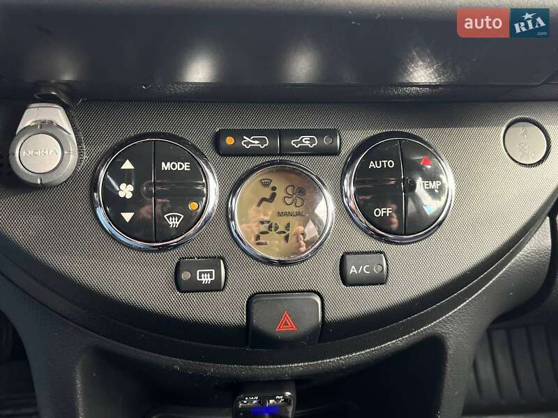 Хэтчбек Nissan Note 2006 в Киеве