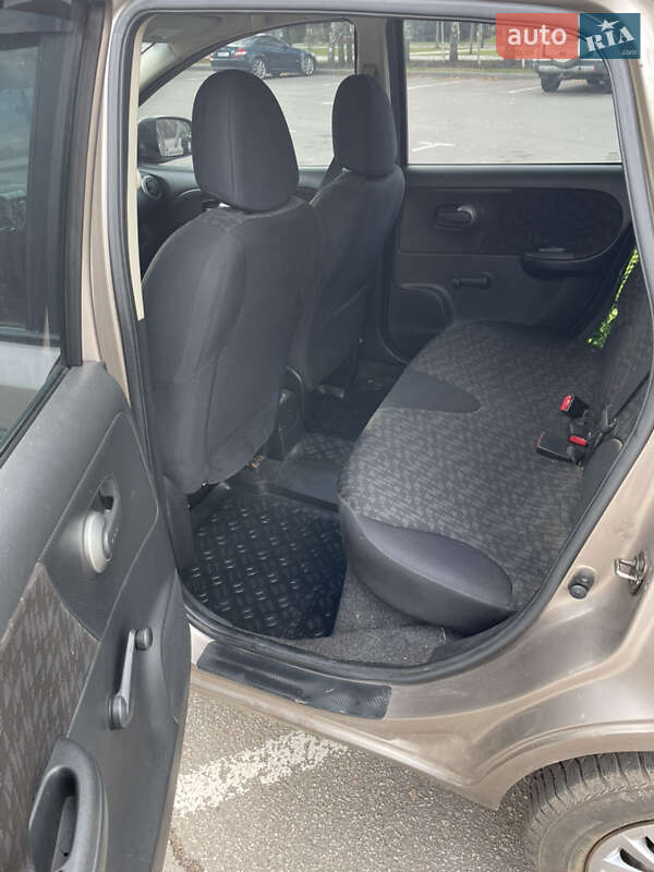 Хэтчбек Nissan Note 2006 в Кривом Роге фото 15 Хэтчбек Nissan Note 2006 в Кривом Роге