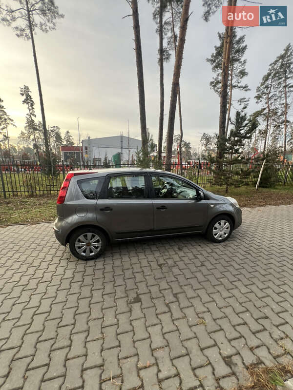 Хетчбек Nissan Note 2011 в Києві