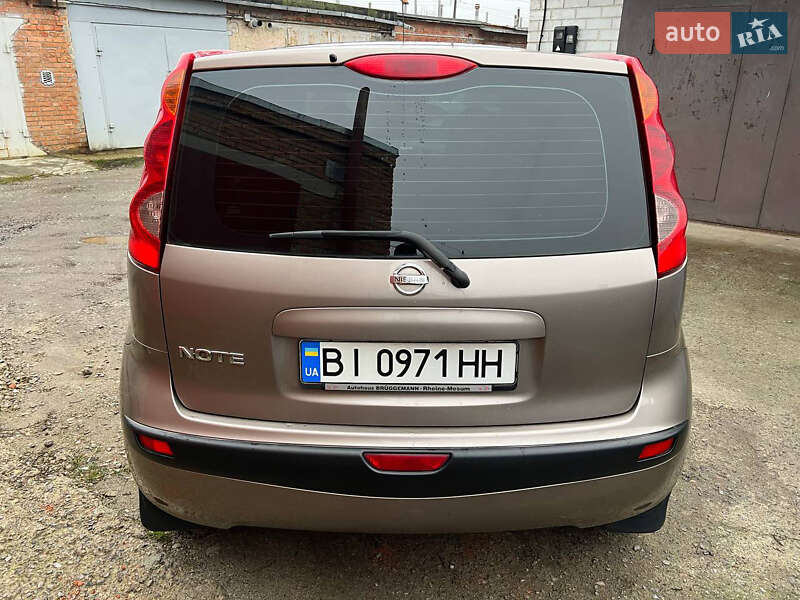 Хэтчбек Nissan Note 2007 в Полтаве