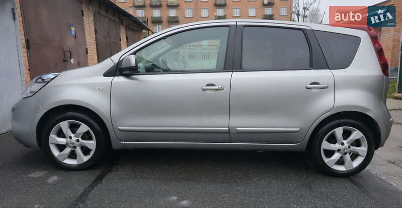 Хэтчбек Nissan Note 2009 в Виннице