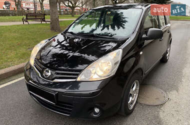 Хетчбек Nissan Note 2010 в Чернігові