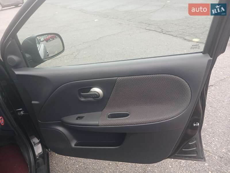 Хетчбек Nissan Note 2008 в Лубнах фото 14 Хетчбек Nissan Note 2008 в Лубнах