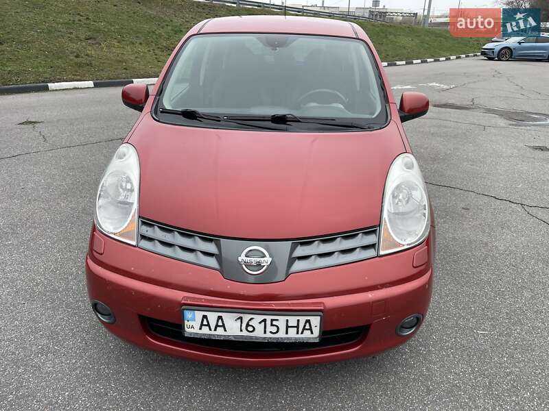 Хэтчбек Nissan Note 2007 в Киеве