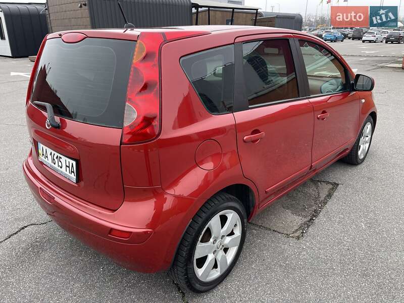Хэтчбек Nissan Note 2007 в Киеве