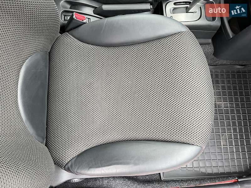 Хэтчбек Nissan Note 2007 в Киеве