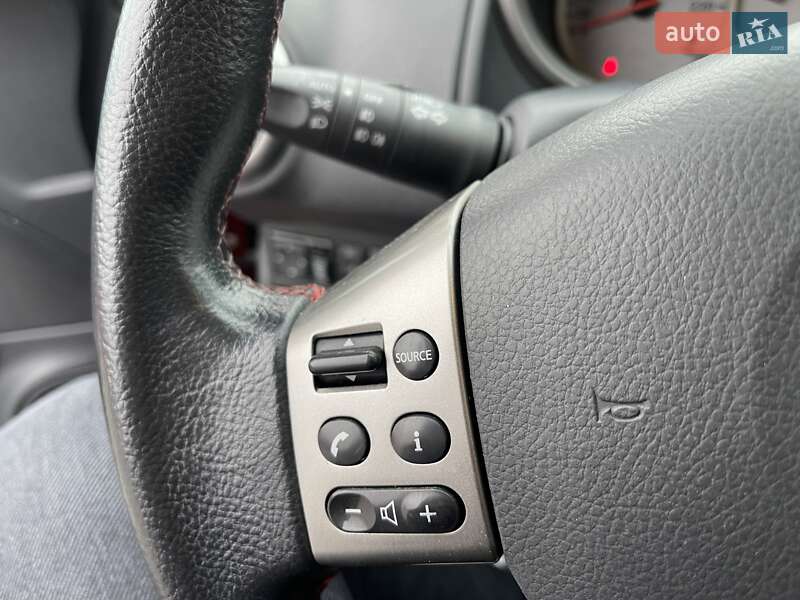 Хэтчбек Nissan Note 2007 в Киеве