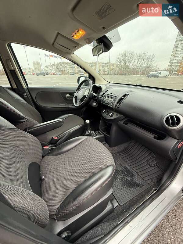 Хэтчбек Nissan Note 2008 в Киеве фото 9 Хэтчбек Nissan Note 2008 в Киеве