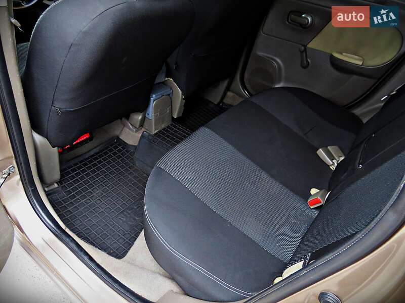 Хэтчбек Nissan Note 2007 в Черкассах фото 10 Хэтчбек Nissan Note 2007 в Черкассах
