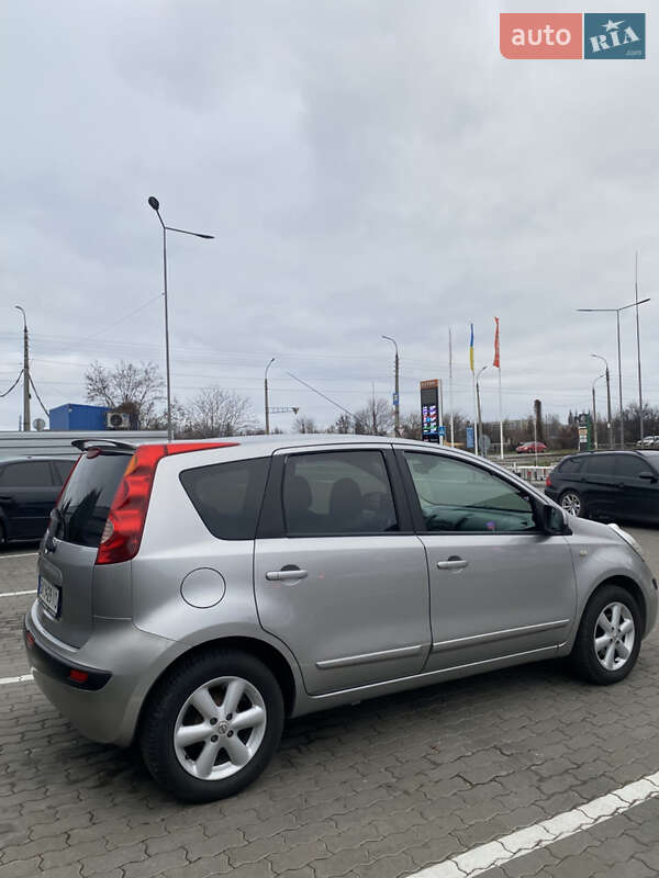 Хетчбек Nissan Note 2006 в Черкасах