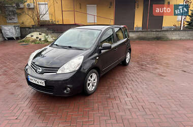 Хэтчбек Nissan Note 2010 в Ровно