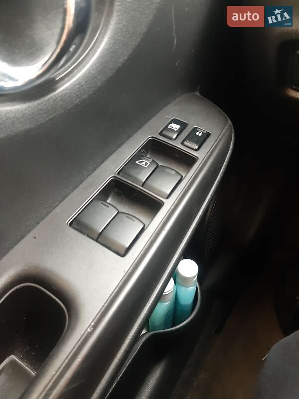 Хэтчбек Nissan Note 2015 в Владимире