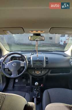 Хэтчбек Nissan Note 2006 в Перемышлянах