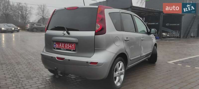 Хэтчбек Nissan Note 2009 в Житомире