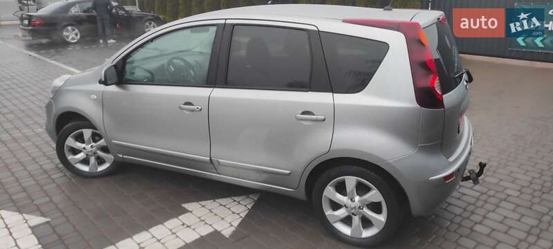 Хэтчбек Nissan Note 2009 в Житомире