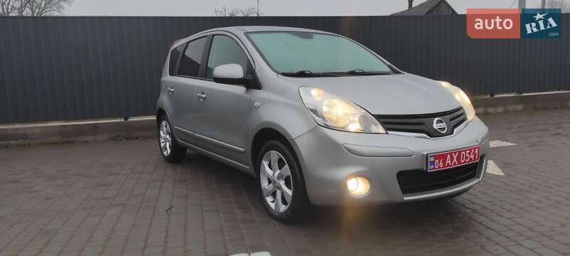 Хэтчбек Nissan Note 2009 в Житомире